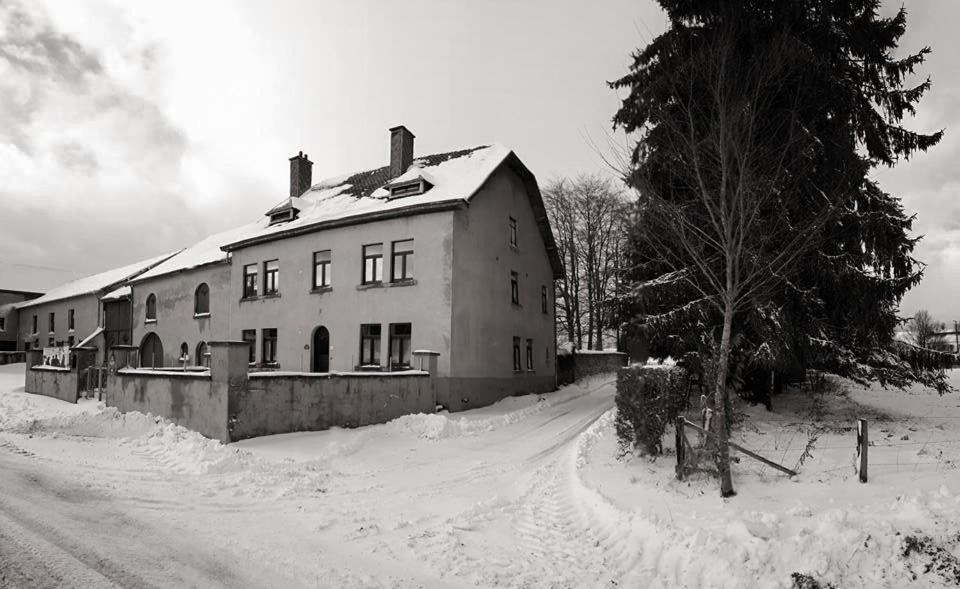 Santa Fe - Lutrebois Bed & Breakfast Bastogne Exterior photo